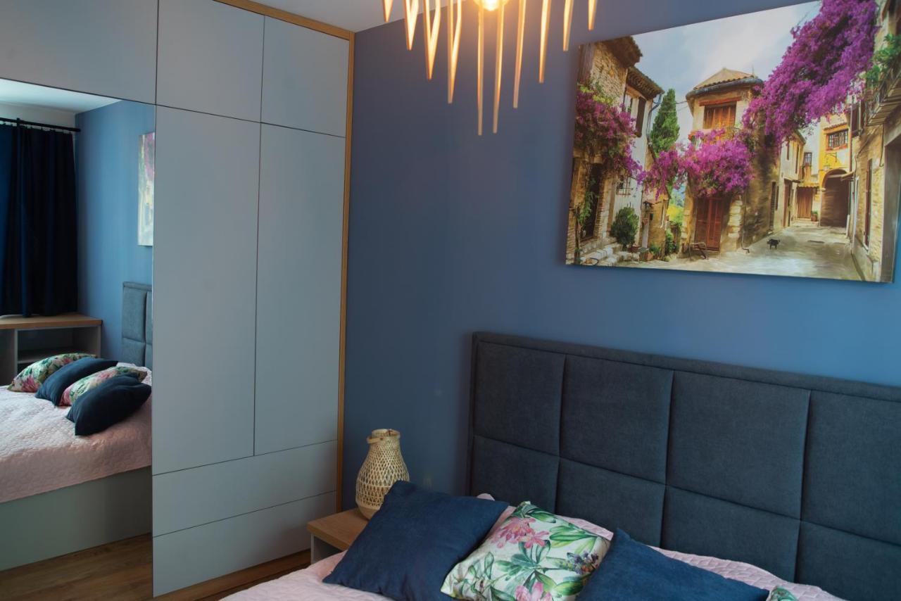Apartament Niebieski - Okrzei Кельце Экстерьер фото
